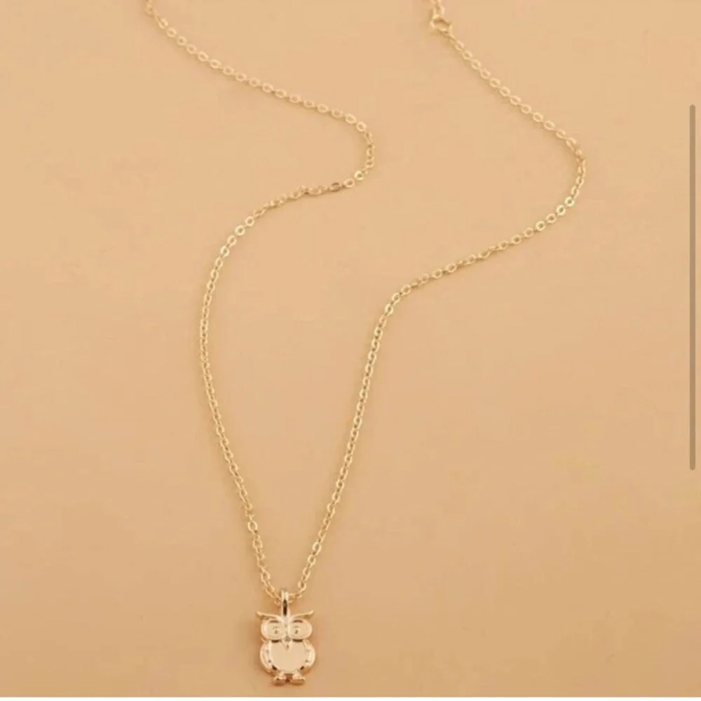 🎉LAST ONE🎉Dainty gold owl pendant necklace - Picture 2 of 3